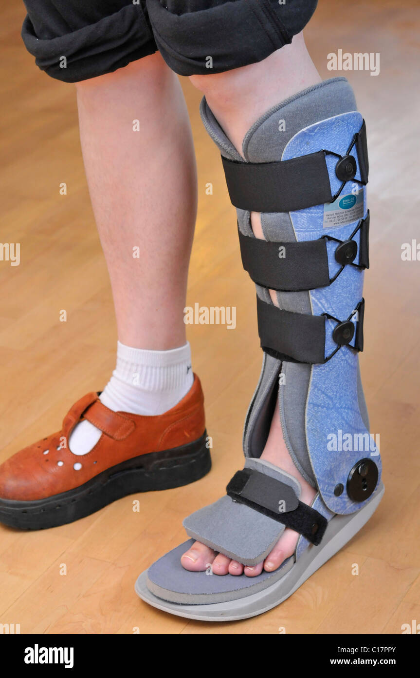 Stabilizing leg hi-res stock photography and images - Alamy