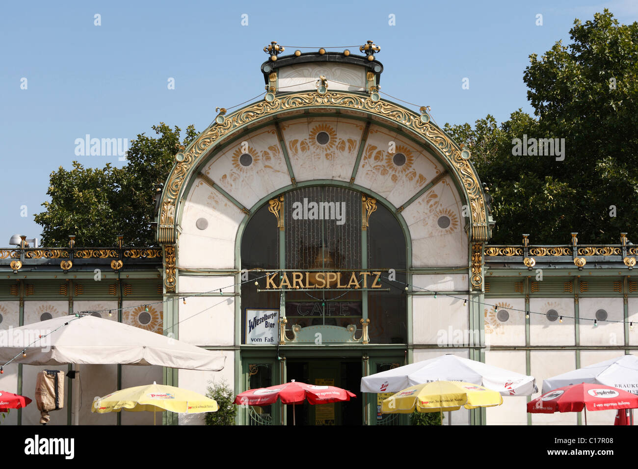 Stadtbahn-Pavillon, Otto Wagner art nouveau premetro station, Vienna, Austria, Europe Stock Photo