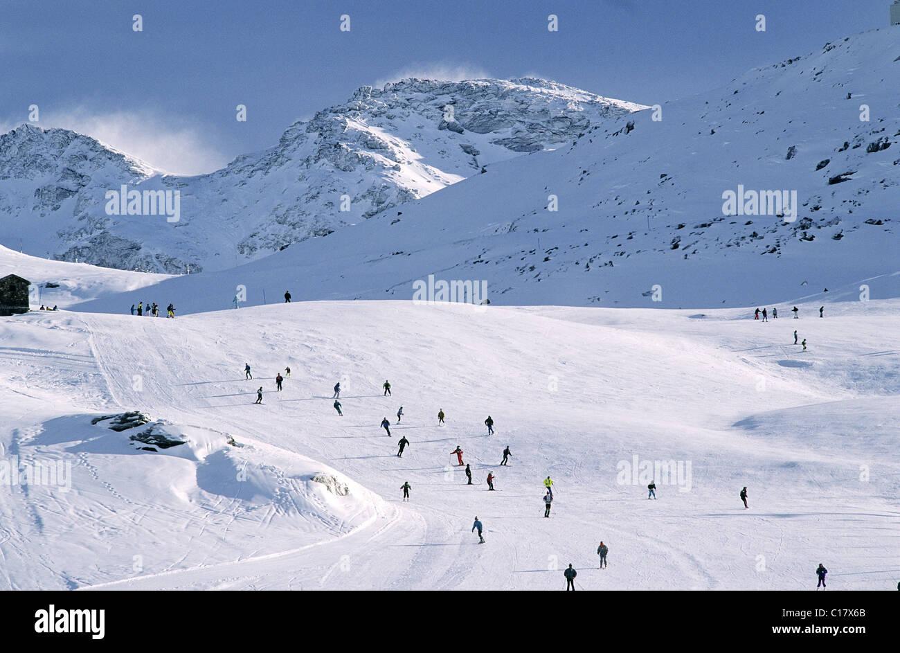 Sierra nevada, spain ski hi-res stock photography and images - Alamy