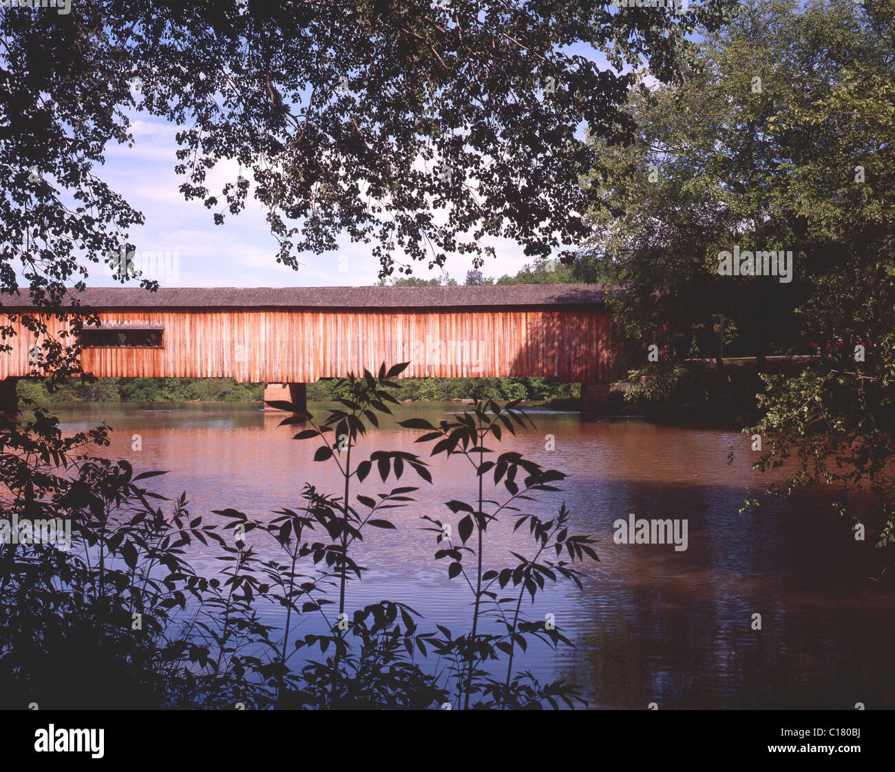 Wooden Covered Bridge GA Stock Photo Alamy