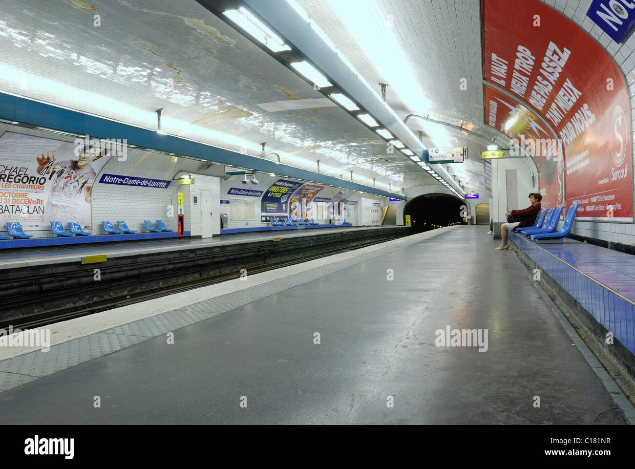 Interior of a Paris Metro subway station, France Stock Photo - Alamy