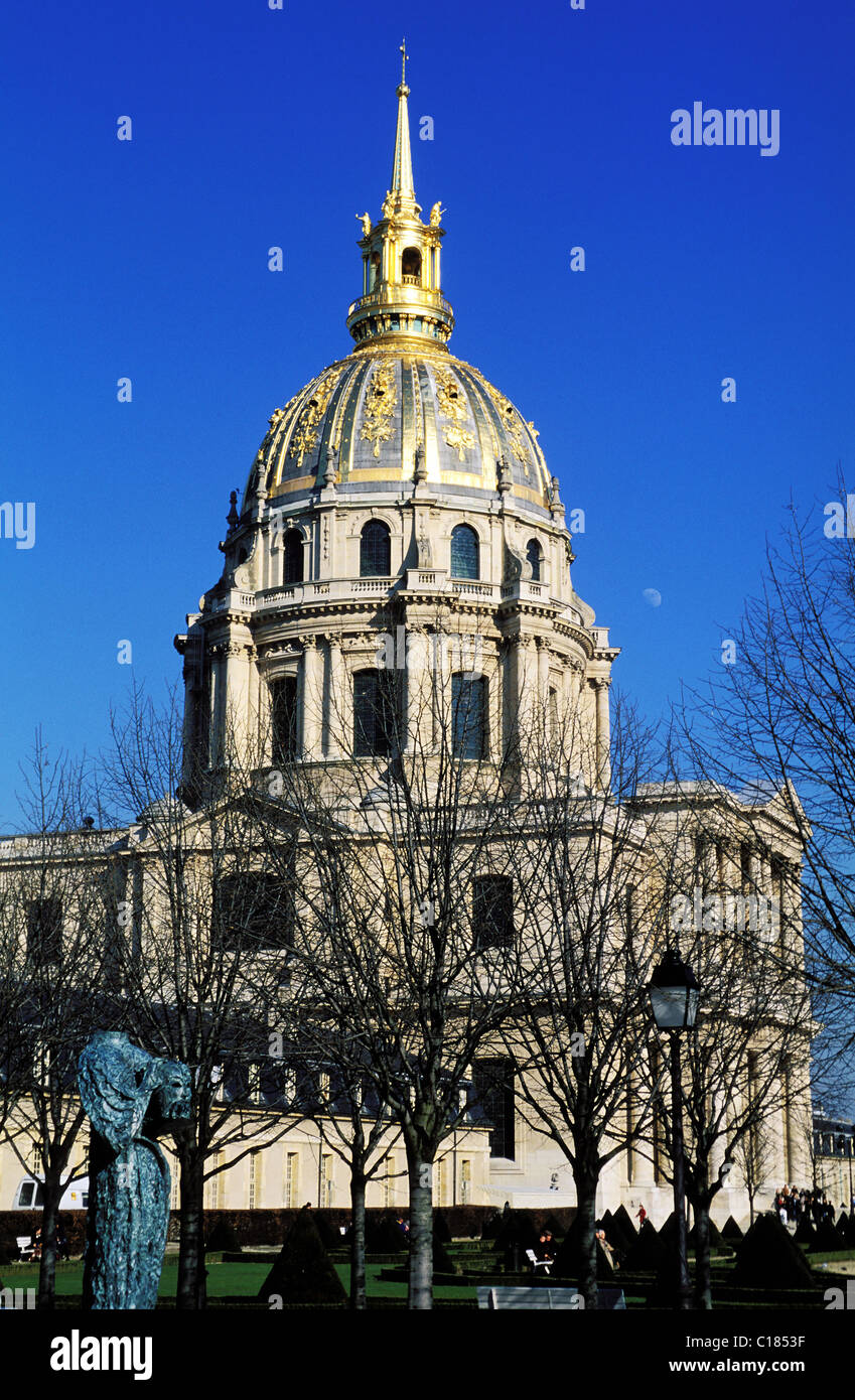 Place Invalides France, Paris, Hotel des Invalides (former military hospital), dome ...