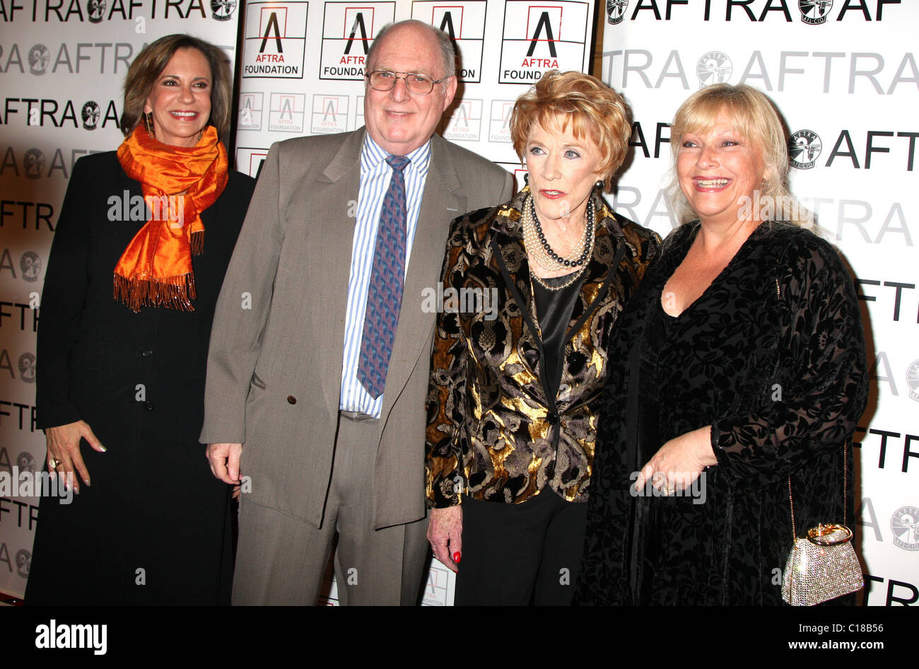 Jess Walton, Billy Vera, Jeanne Cooper, & Beth Maitland The AFTRA Media and Entertainment Excellence at the Biltmore Hotel Los Stock Photo