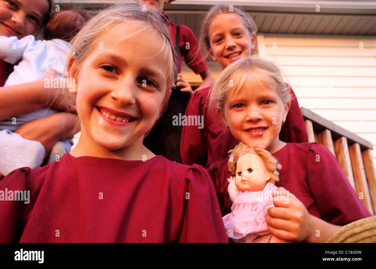 United States, Pennsylvania, Lancaster, amish little girls Stock Photo