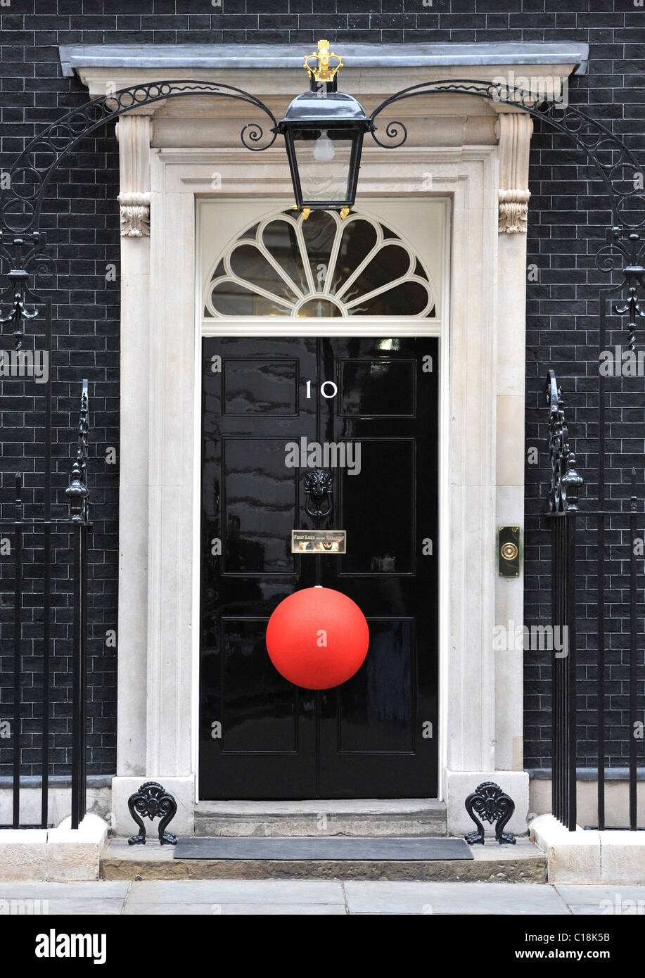 Red Nose on 10 Downing street Great Red Nose BT Kili Climb - celebs visit Downing  Street London, England - 12.03.09 Stock Photo - Alamy