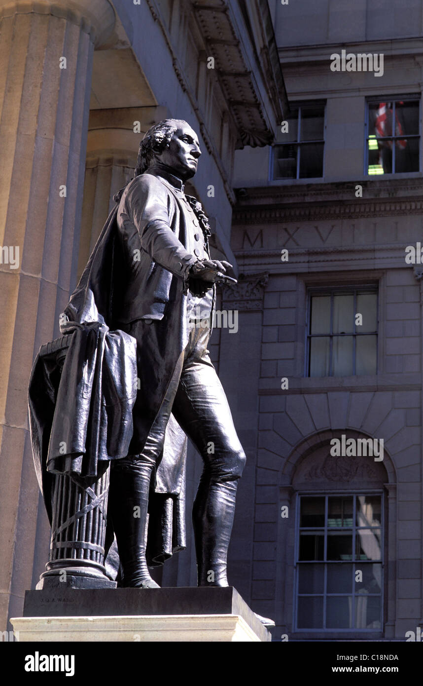 United States, New York City, Lower Manhattan, Financial district, statue of G Washington at the Federal Hall Stock Photo