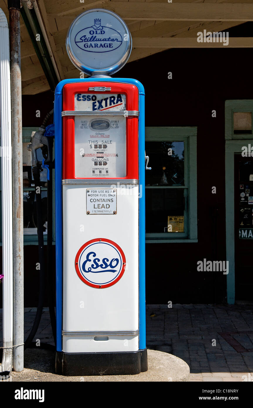 Old petrol pump of a gas station, Swartswood, Sussex, New Jersey, USA