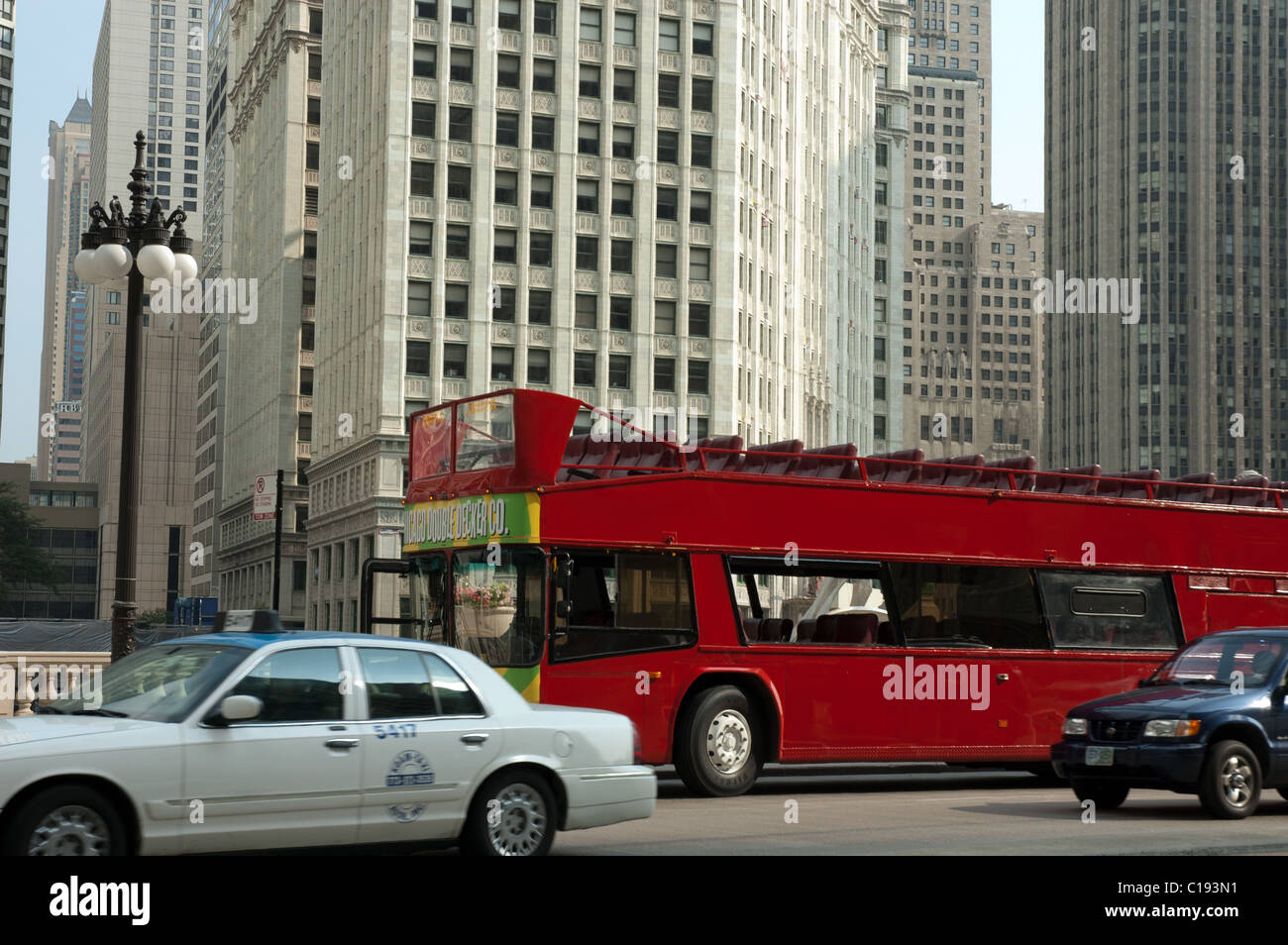 Chicago tour bus hires stock photography and images Alamy