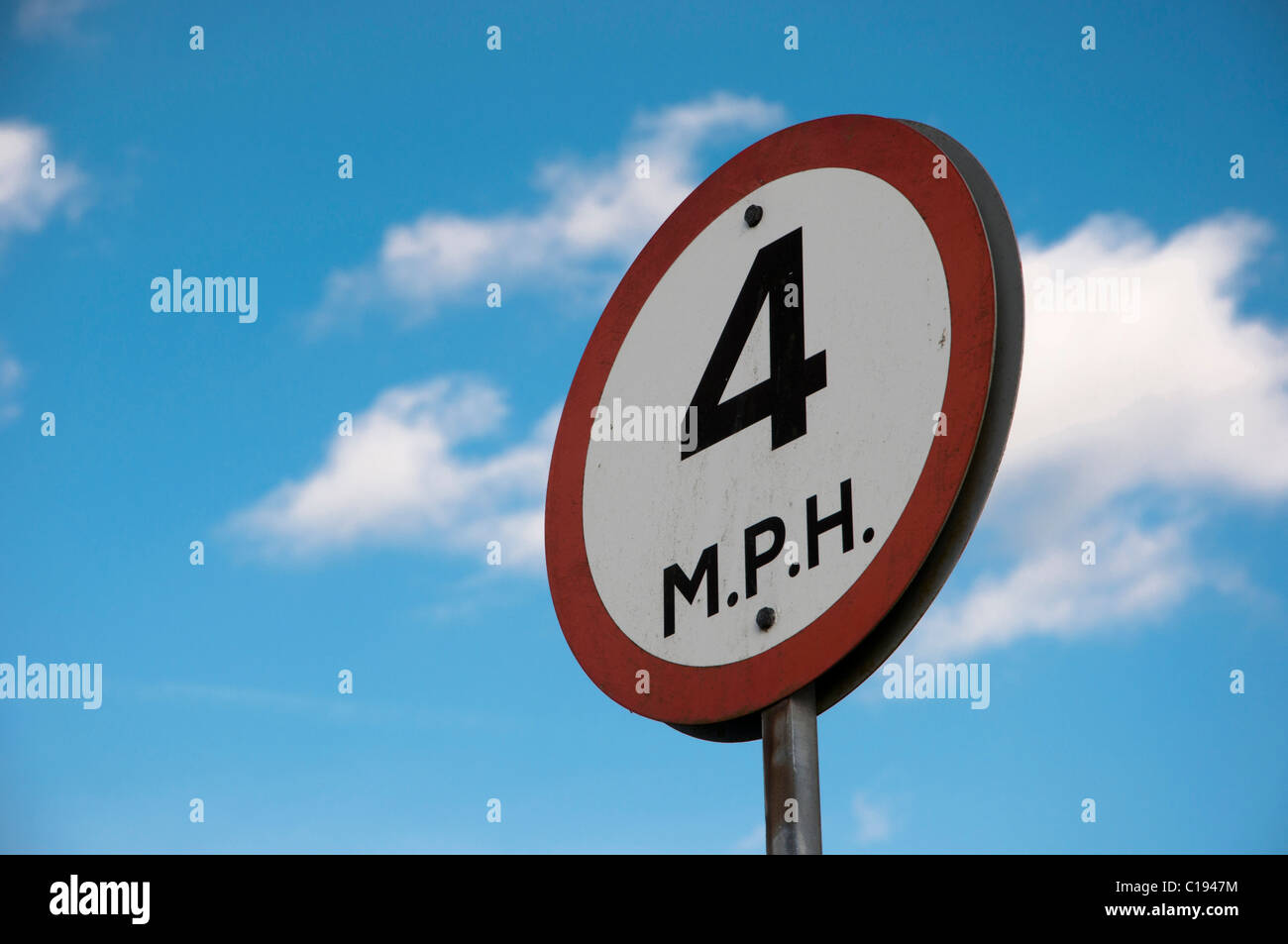 4mph 5mph speed limit signs on Norfolk Broads Stock Photo Alamy