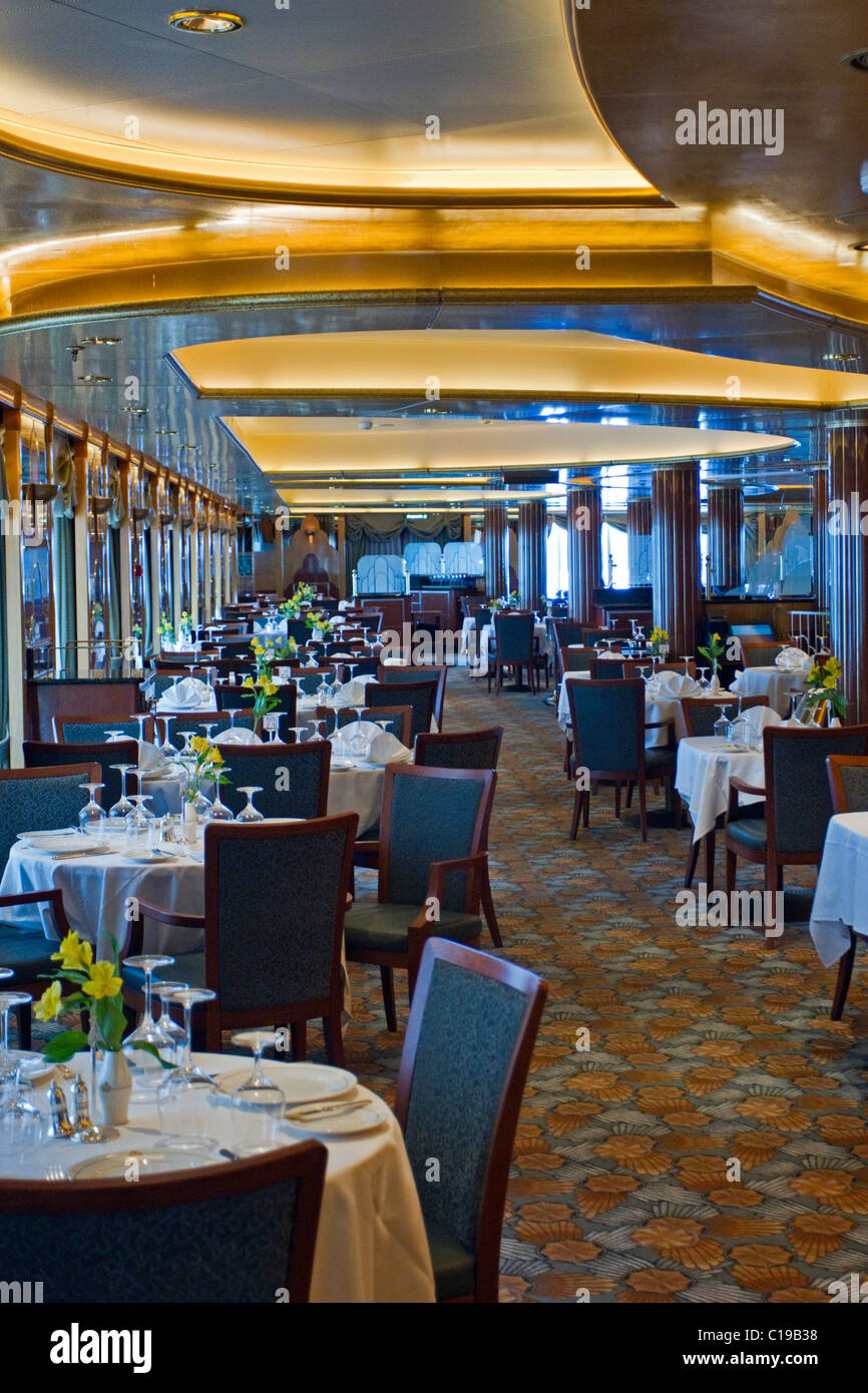 Cruise ship dining room hires stock photography and images Alamy
