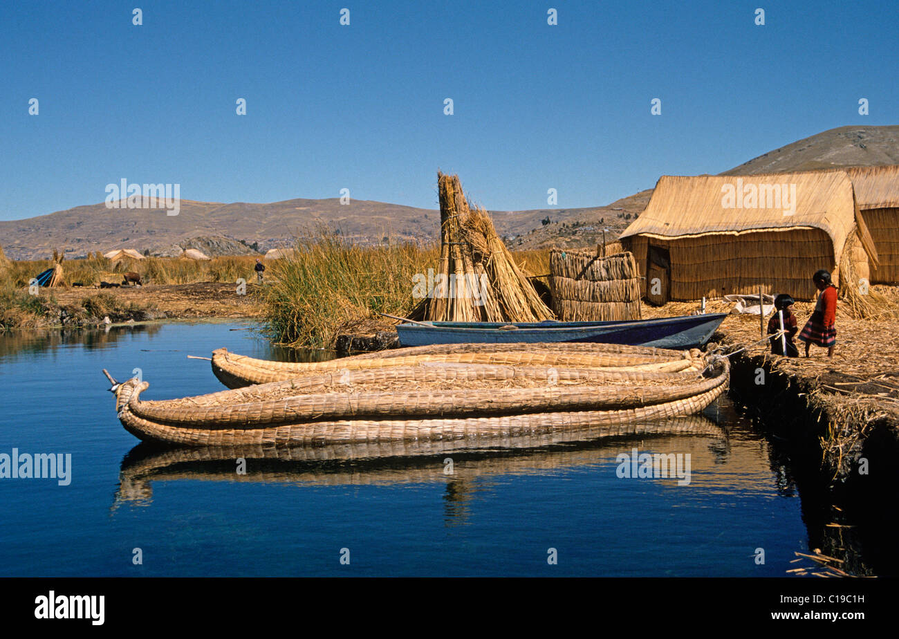 Reed islands of the Uru Uru Indians, Lake Titicaca, Peru, South America Stock Photo