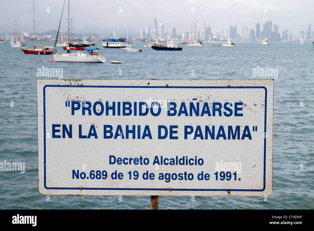Panama,Latin,Central America,Panama City,Amador Causeway,Calzada de Amador,Bahia de Panama,Panama Canal,Isla Perico,sign,warning,statute,law,swimming Stock Photo