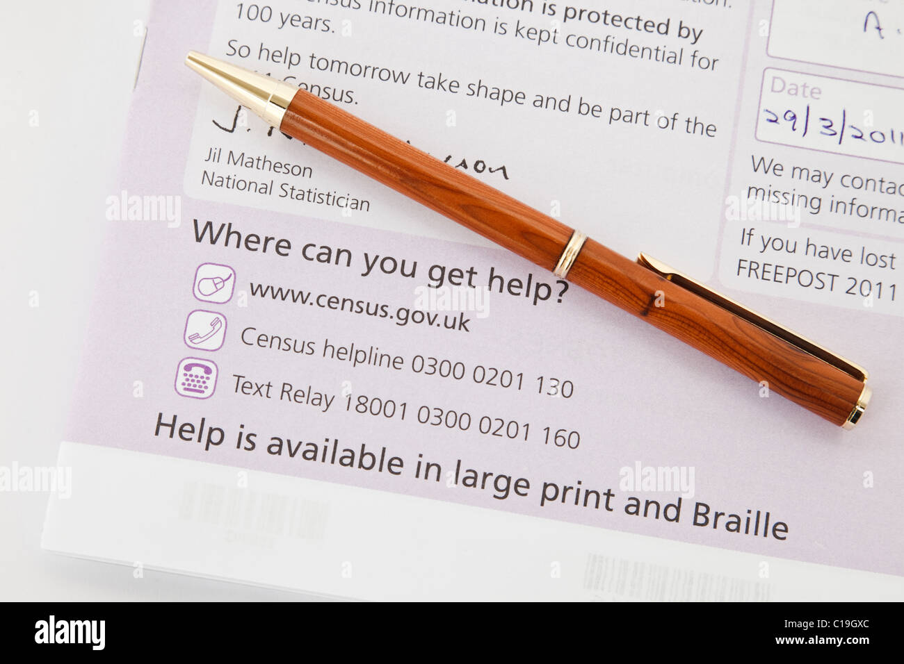 Wales, UK, Europe. Pen and 2011 Household Questionnaire form showing where to get help Stock Photo
