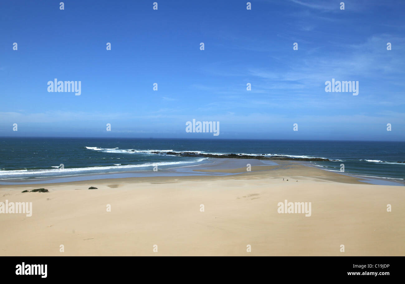GOLDEN BEACH & INDIAN OCEAN PORT ELIZABETH EASTERN CAPE SOUTH AFRICA 03 February 2011 Stock Photo