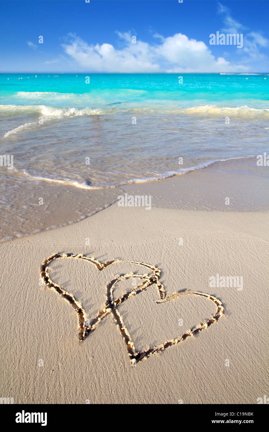 Society6 ケース Summer Love beach sand Heart Love heart written in the sand hi-res stock photography and