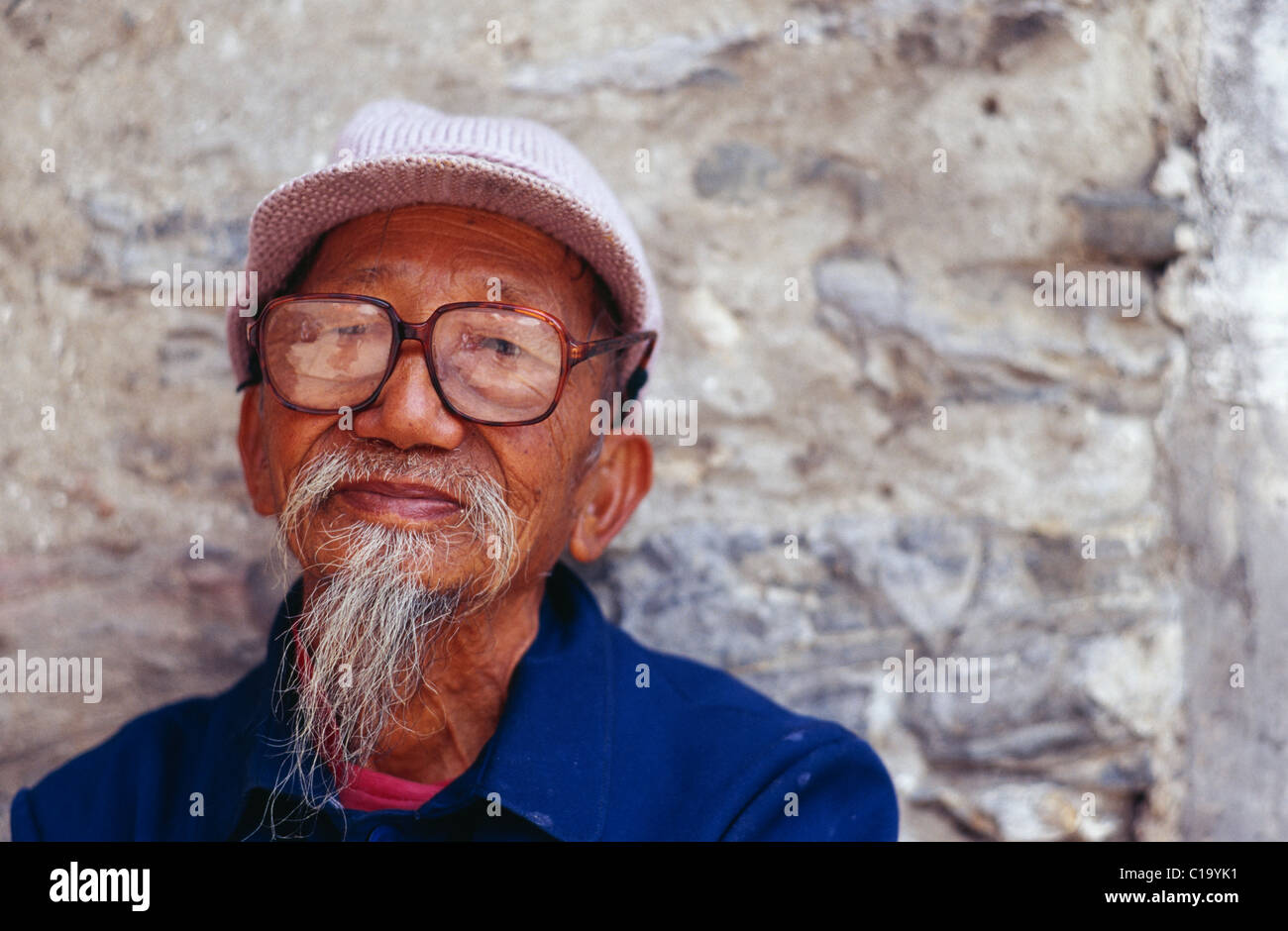 Elderly Chinese man, Dali, Yunnan, China Stock Photo