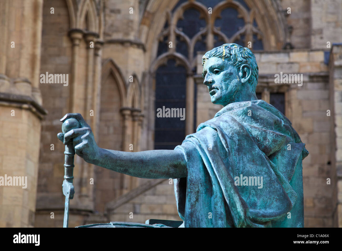 A statue of the Roman Emperor Constantine outside York Minster Stock ...