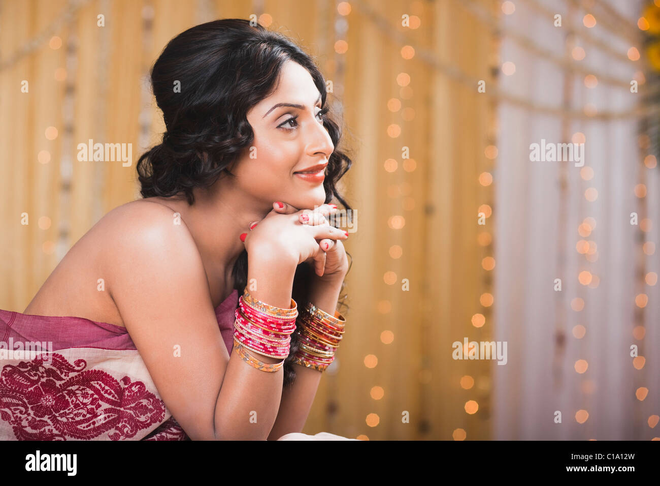 Bride in traditional Bengali dress Stock Photo