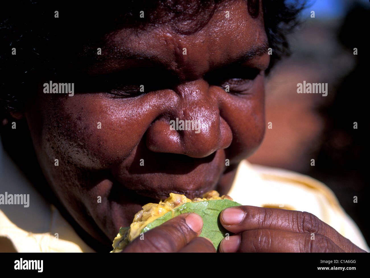 Page 2 - Aboriginal High Resolution Stock Photography and Images - Alamy
