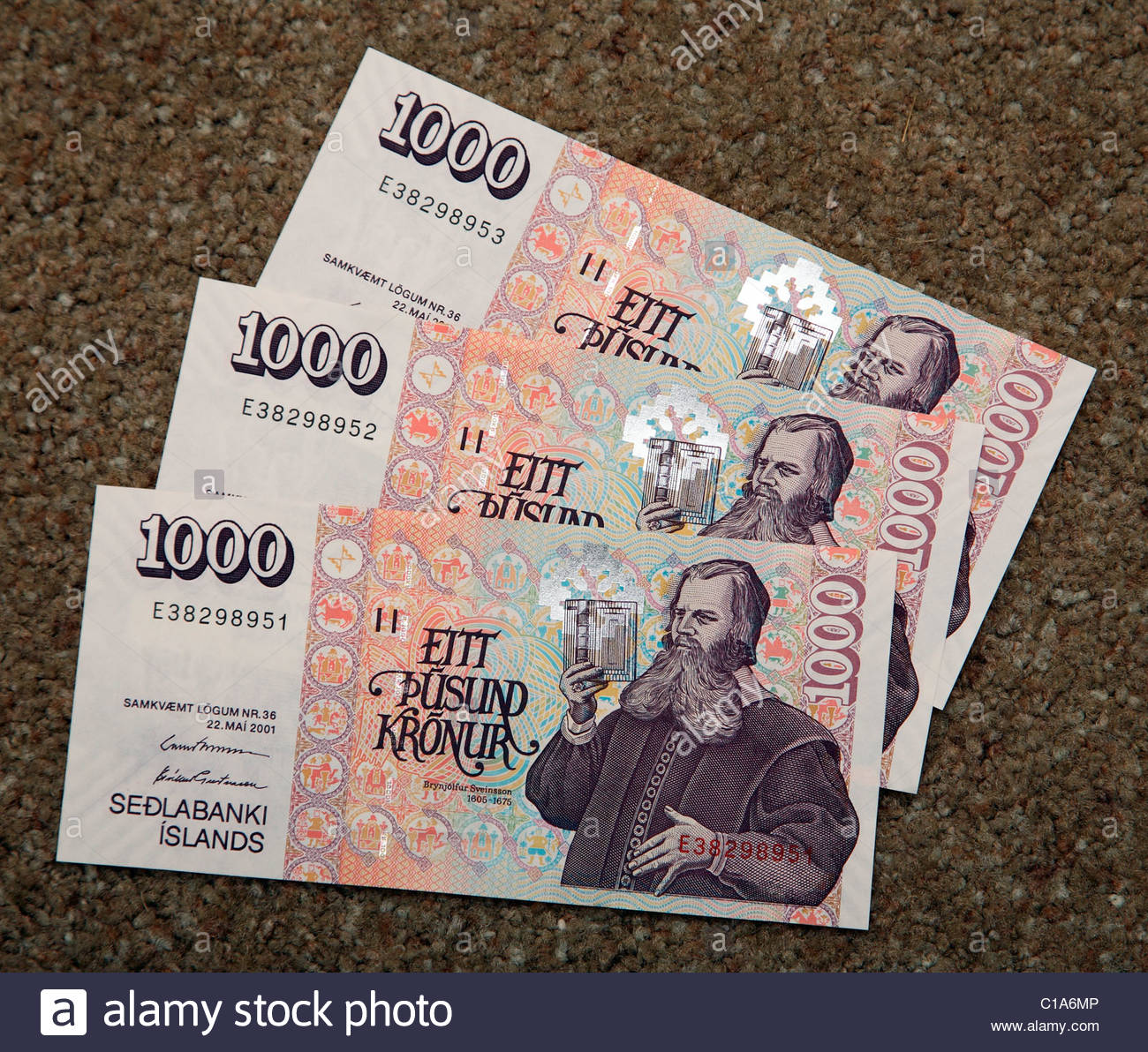 Icelandic Krona 1000 Krona Notes Stock Photo 35260198 Alamy icelandic-krona-1000-krona-notes-stock-photo-35260198-alamy