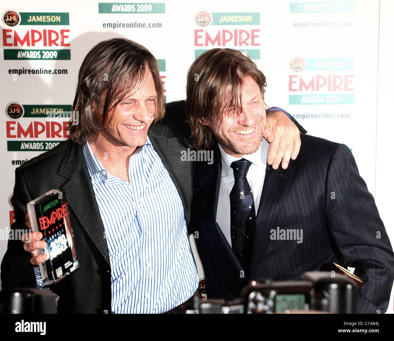 Viggo mortensen sean bean jameson hires stock photography and images