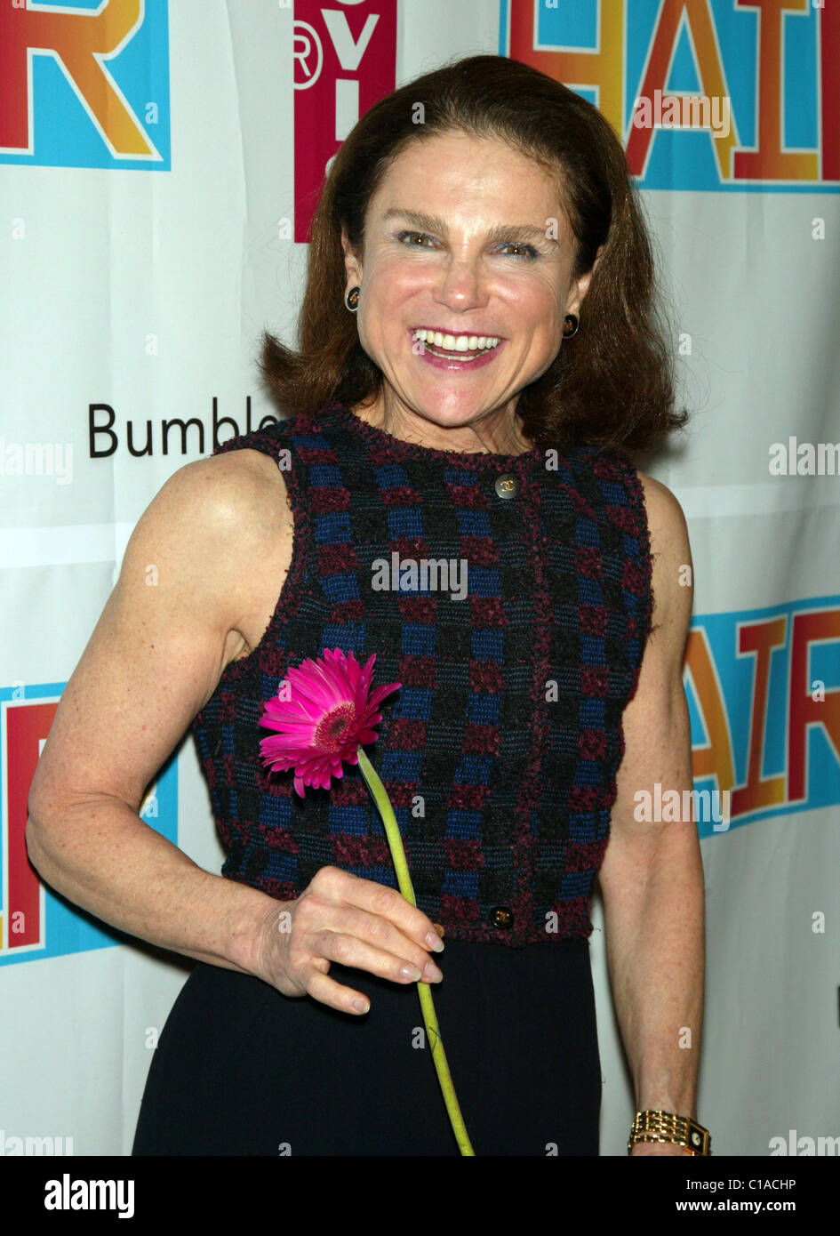 Tovah feldshuh hi-res stock photography and images - Alamy