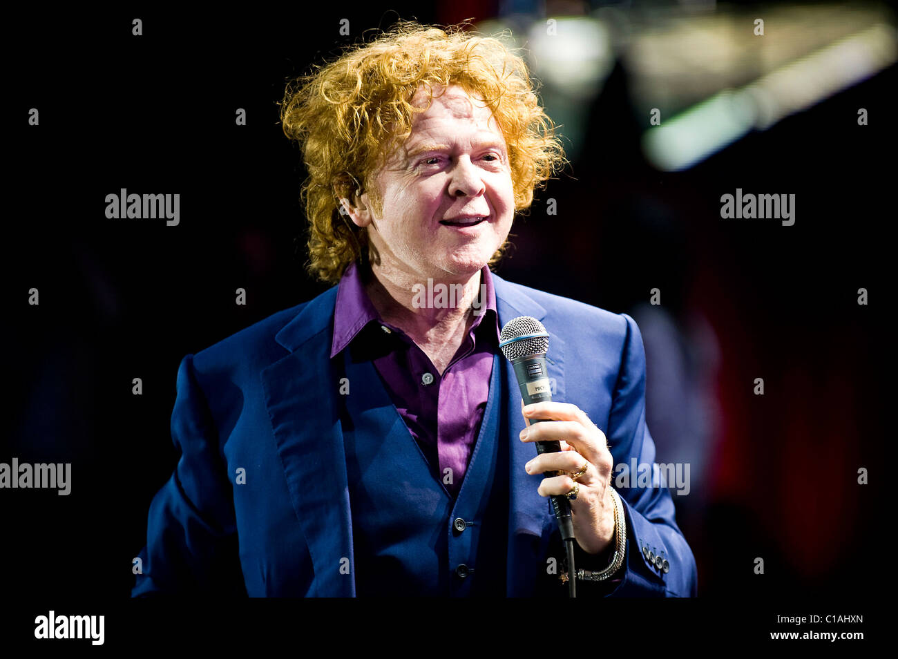 Mick Hucknall of Simply Red performing live at the O2 Arena London ...