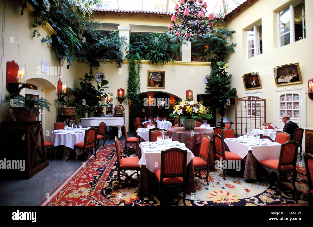 Lithuania (Baltic States), Vilnius, the well known hotel restaurant Stikliai in the old town Stock Photo