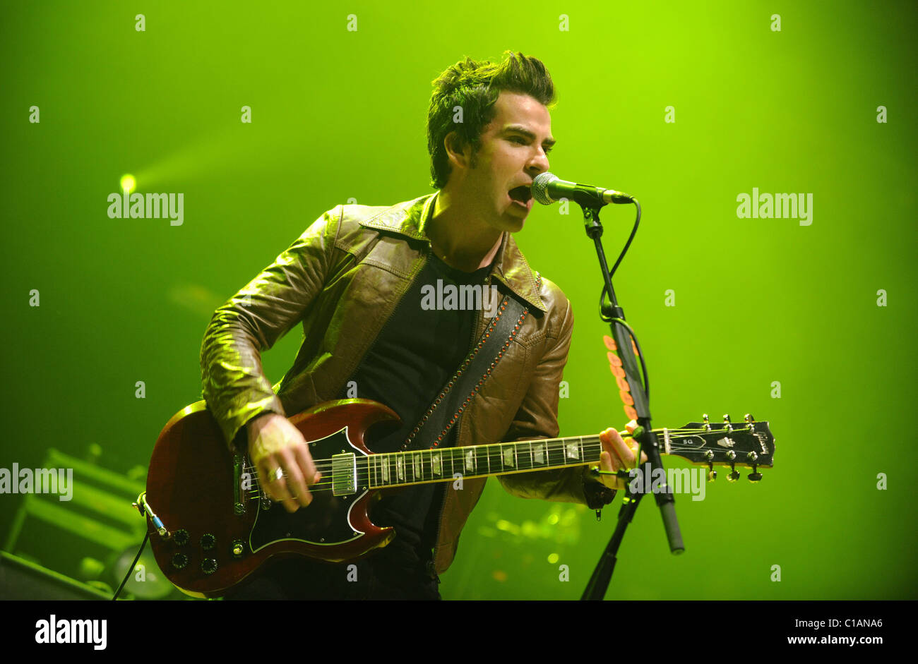 Kelly Jones of the Stereophonics performing at the Teenage Cancer Trust ...