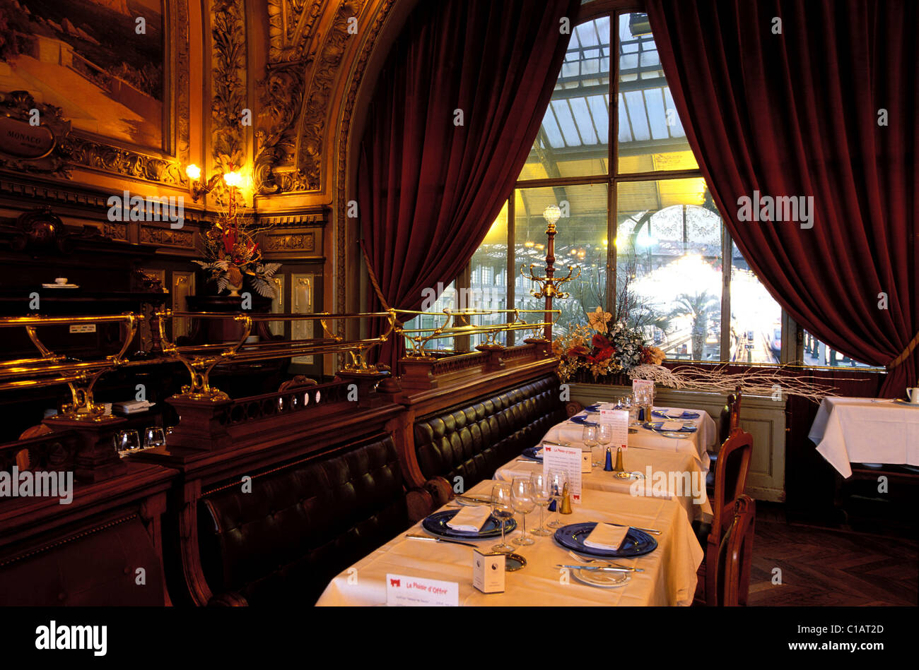 France, Paris, Train bleu restaurant at the Gare de Lyon (Lyon train station) Stock Photo