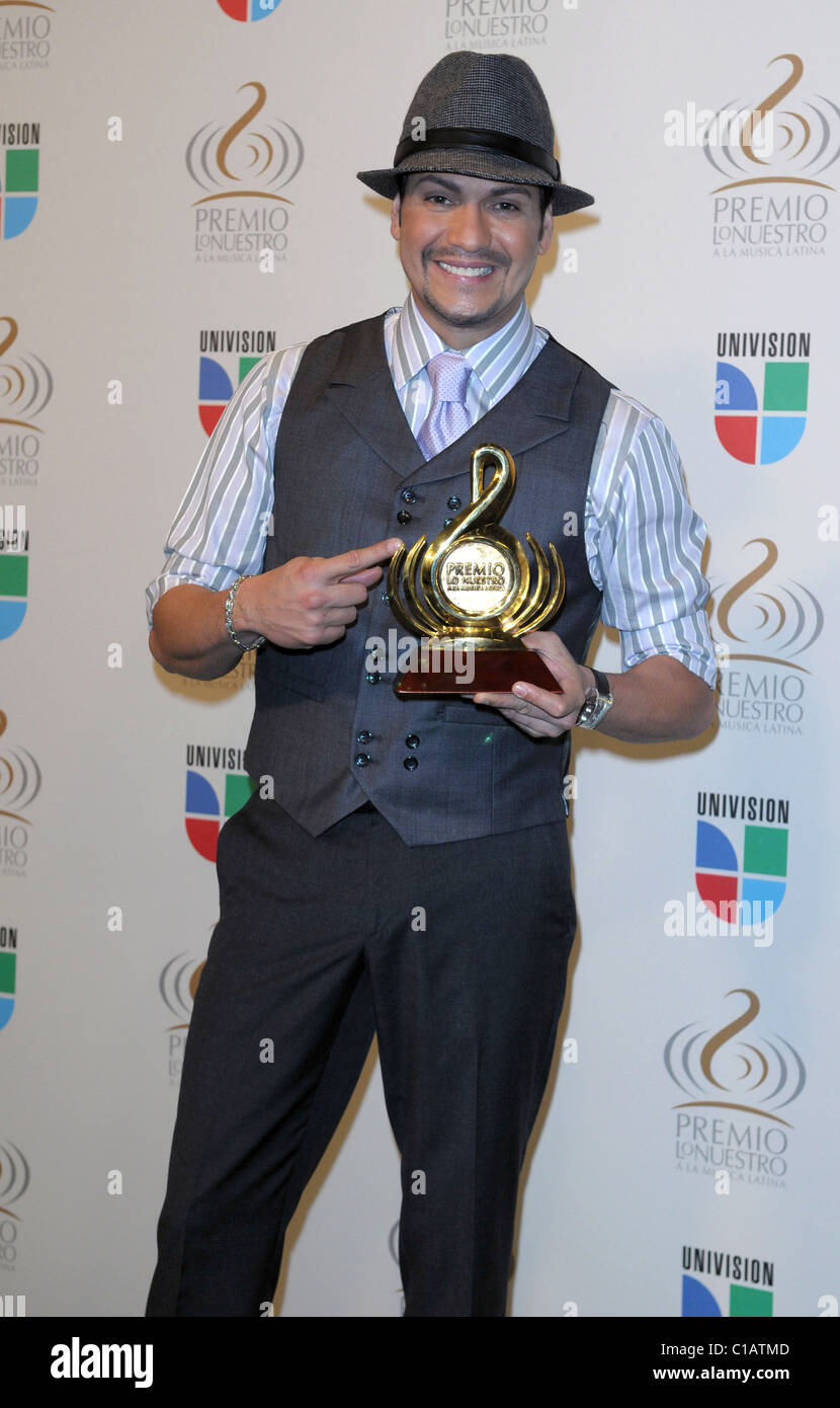 Victor Manuelle Univision’s ‘Premio Lo Nuestro A La Musica Latina