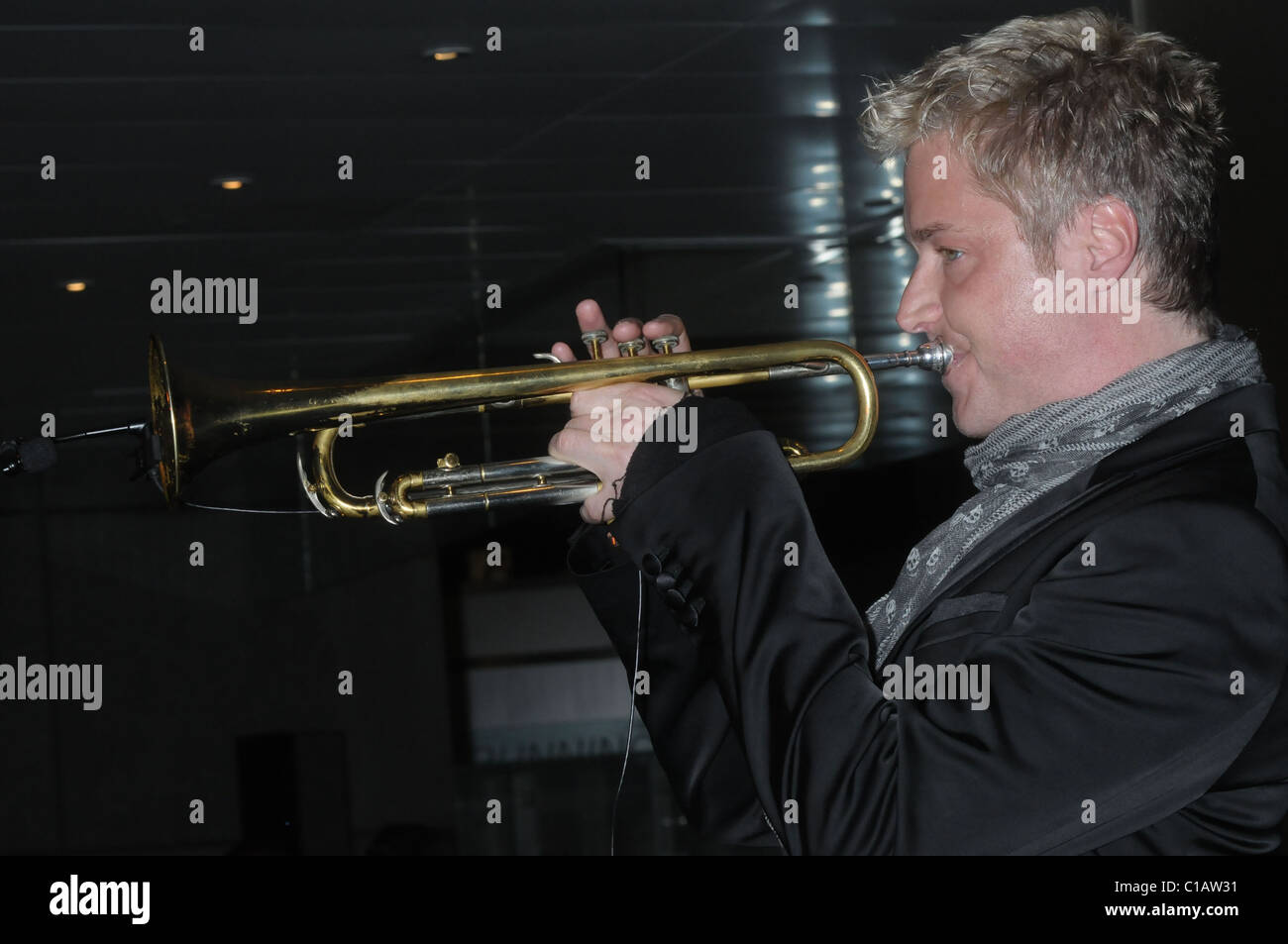 Chris Botti and band appear at Borders in the Time Warner Center New