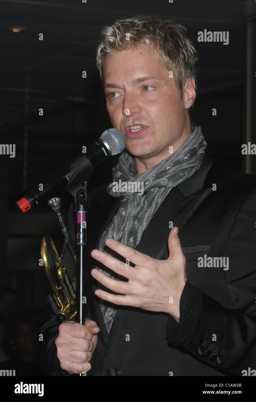 Chris Botti and band appear at Borders in the Time Warner Center New