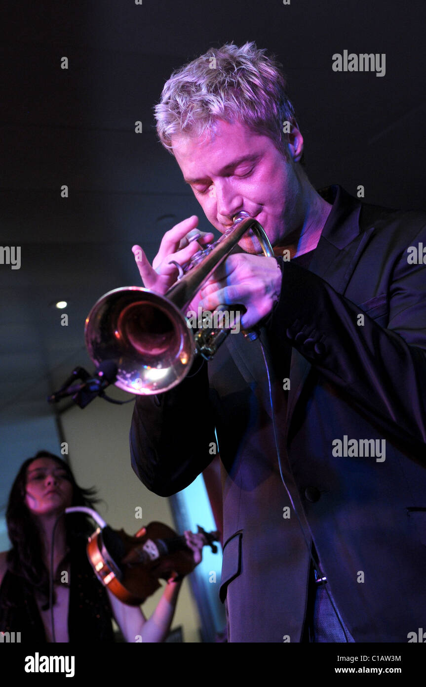 Chris Botti and band appear at Borders in the Time Warner Center New York City, USA 03.04.09