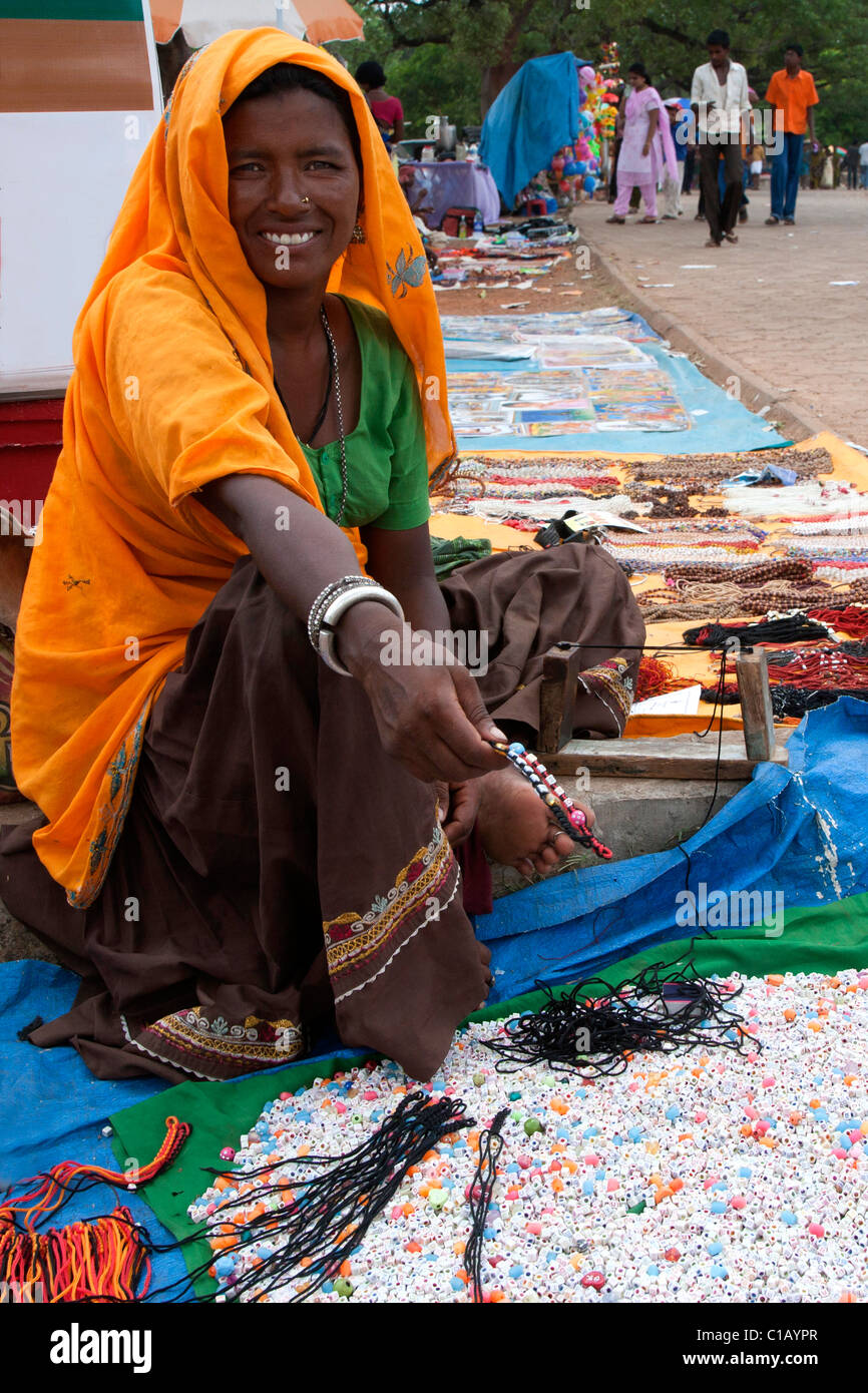 India kerala thrissur indian girl hi-res stock photography and images ...