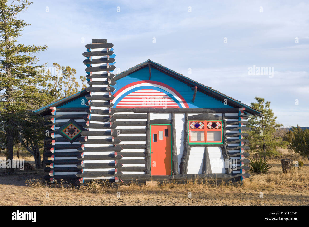 The eccentric Pop Shaffer's unconventional cabin, Rancho Bonito, in Mountainair, New Mexico. Stock Photo