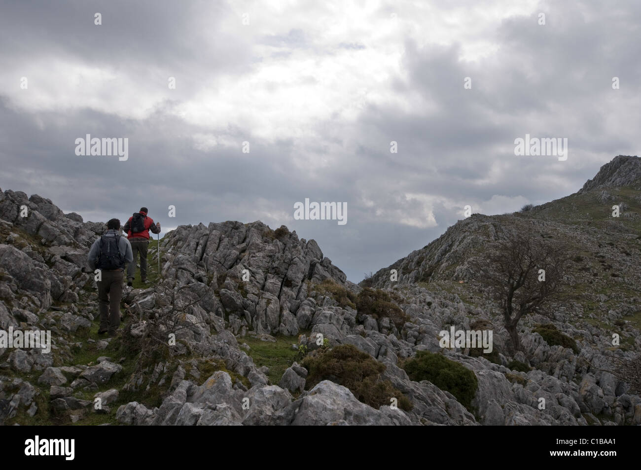 Two hikers go trekking hi-res stock photography and images - Alamy