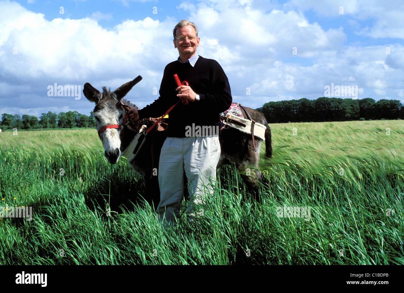 France, Seine Maritime, Pays de Caux, Robert Bruce, writer hawker and his donkey Platon Stock Photo