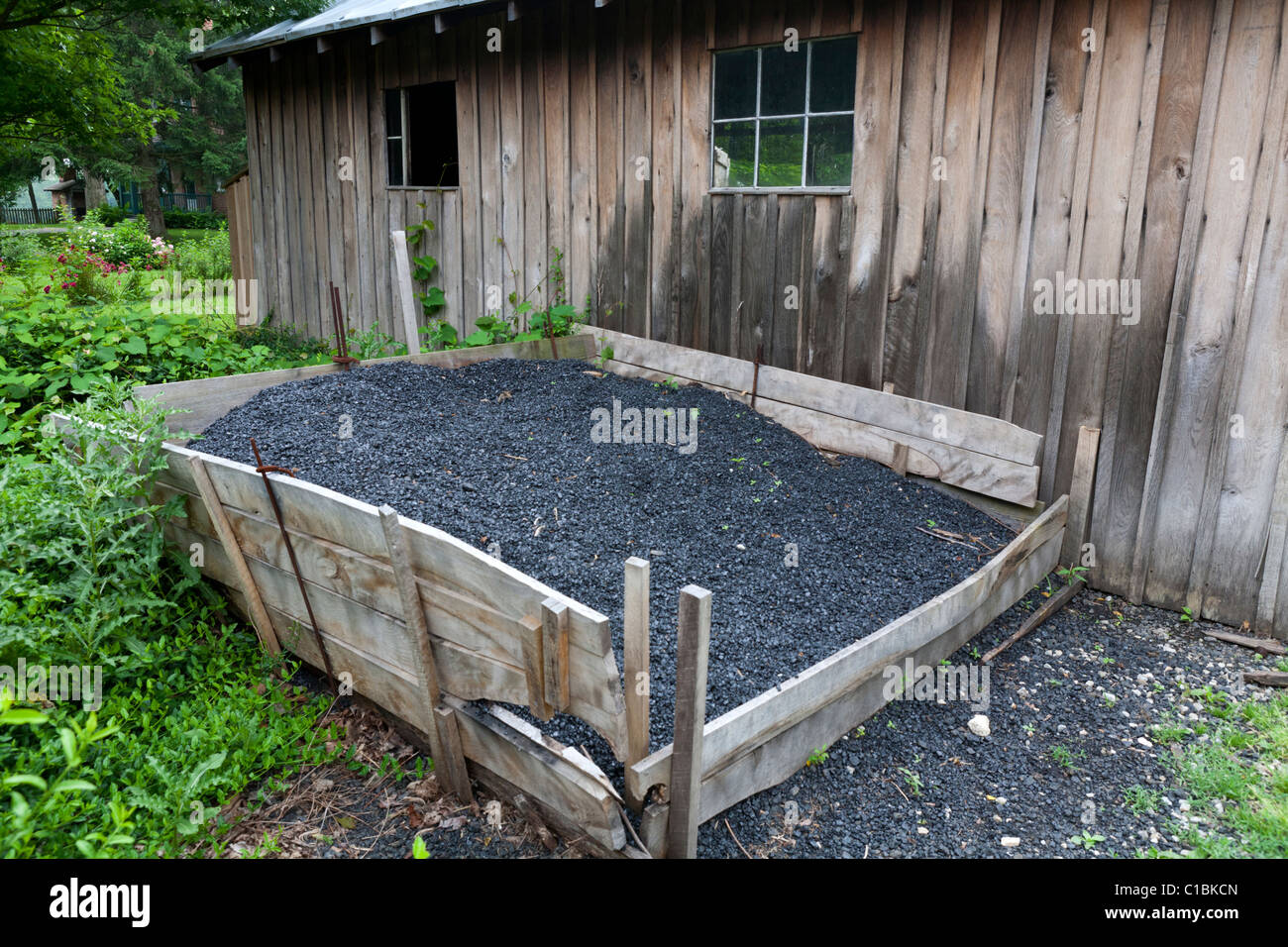 Barn Roof Coal Bin Caddies & Holders Craft Supplies & Tools