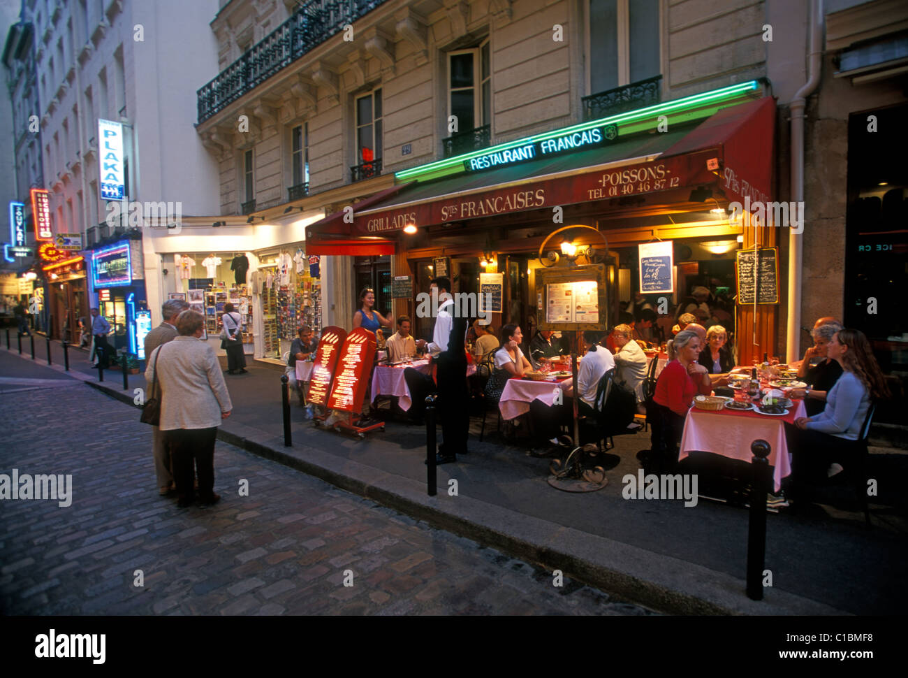 French people, tourists, restaurants, nightlife, Rue de Harpe, Saint-Michel district, Latin Quarter, Paris, Ile-de-France, France, Europe Stock Photo