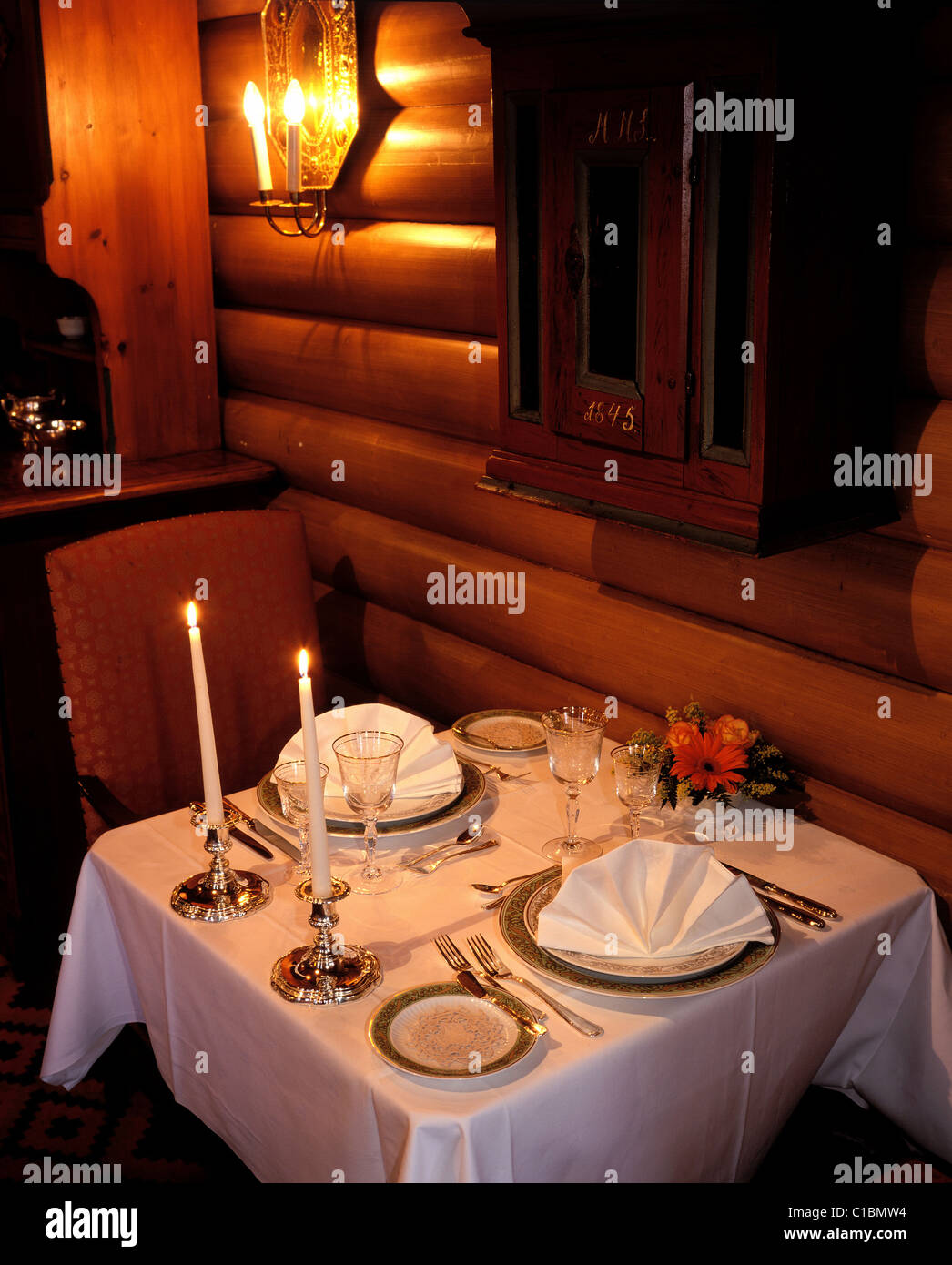 Holmenkollen hotel stock photos & holmenkollen hotel stock images ... Restaurant de 5 stuer