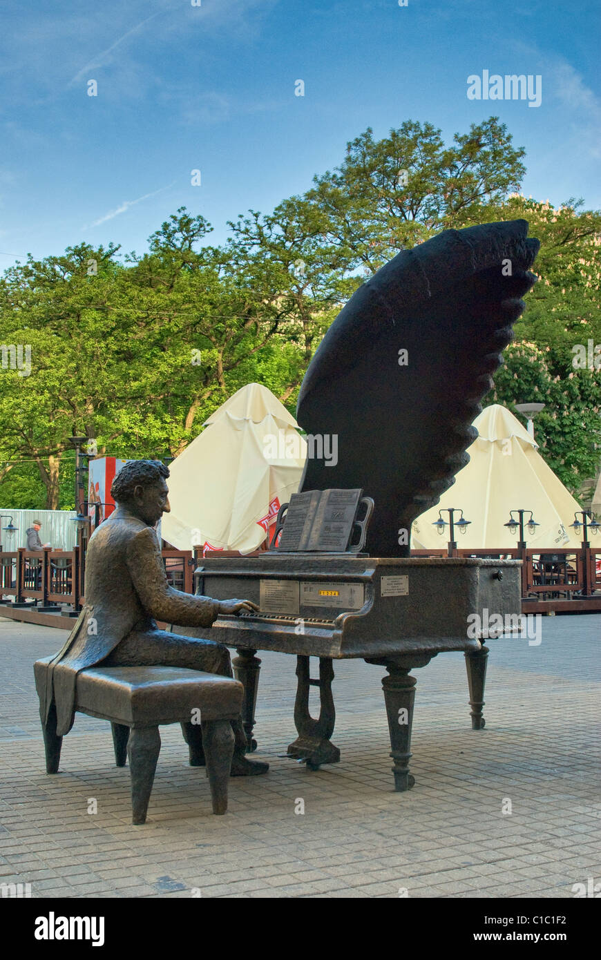 Pianist Artur Rubinstein, a Polish Jew, statue at Piotrkowska Street in Łódź, Łódzkie, Poland Stock Photo