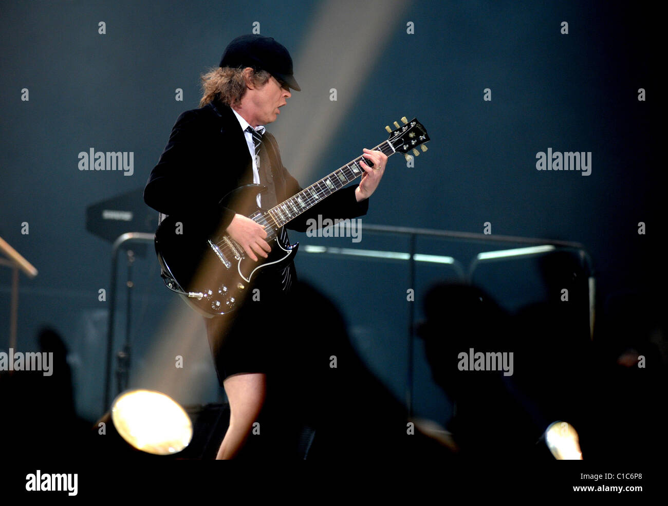 Malcolm acdc angus young hi-res stock photography and images - Alamy