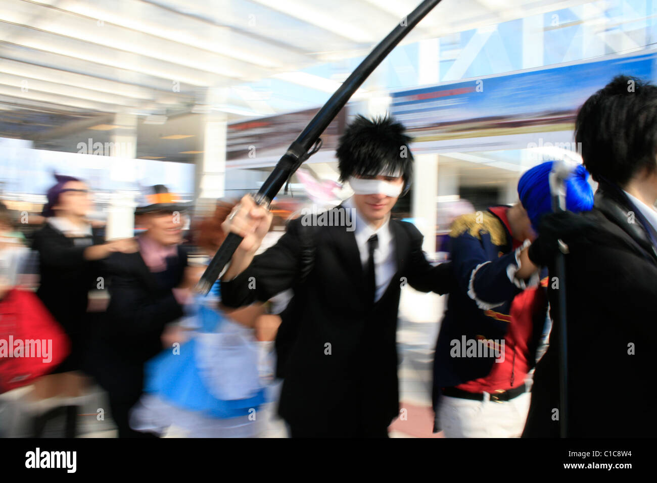 Cos Rom people dressed as cosplay characters at romics trade show in rome 2010 ...