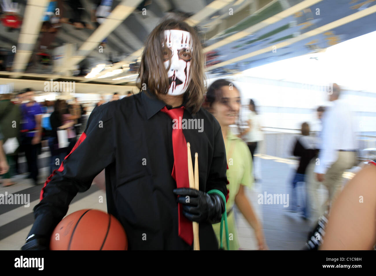 Cos Rom people dressed as cosplay characters at romics trade show in rome 2010 ...
