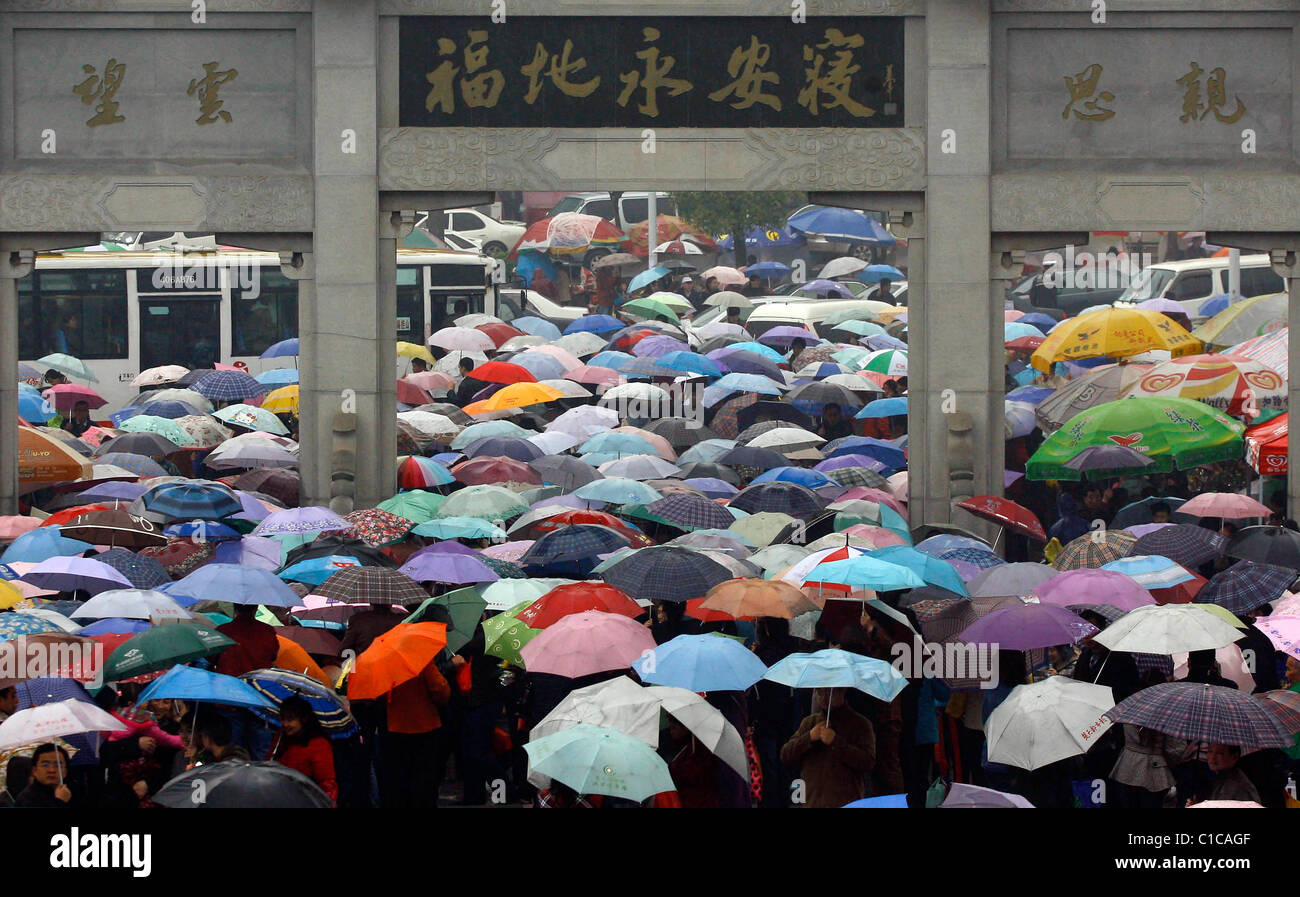 The Chinese mark tombsweeping day on 4th April by visiting the graves