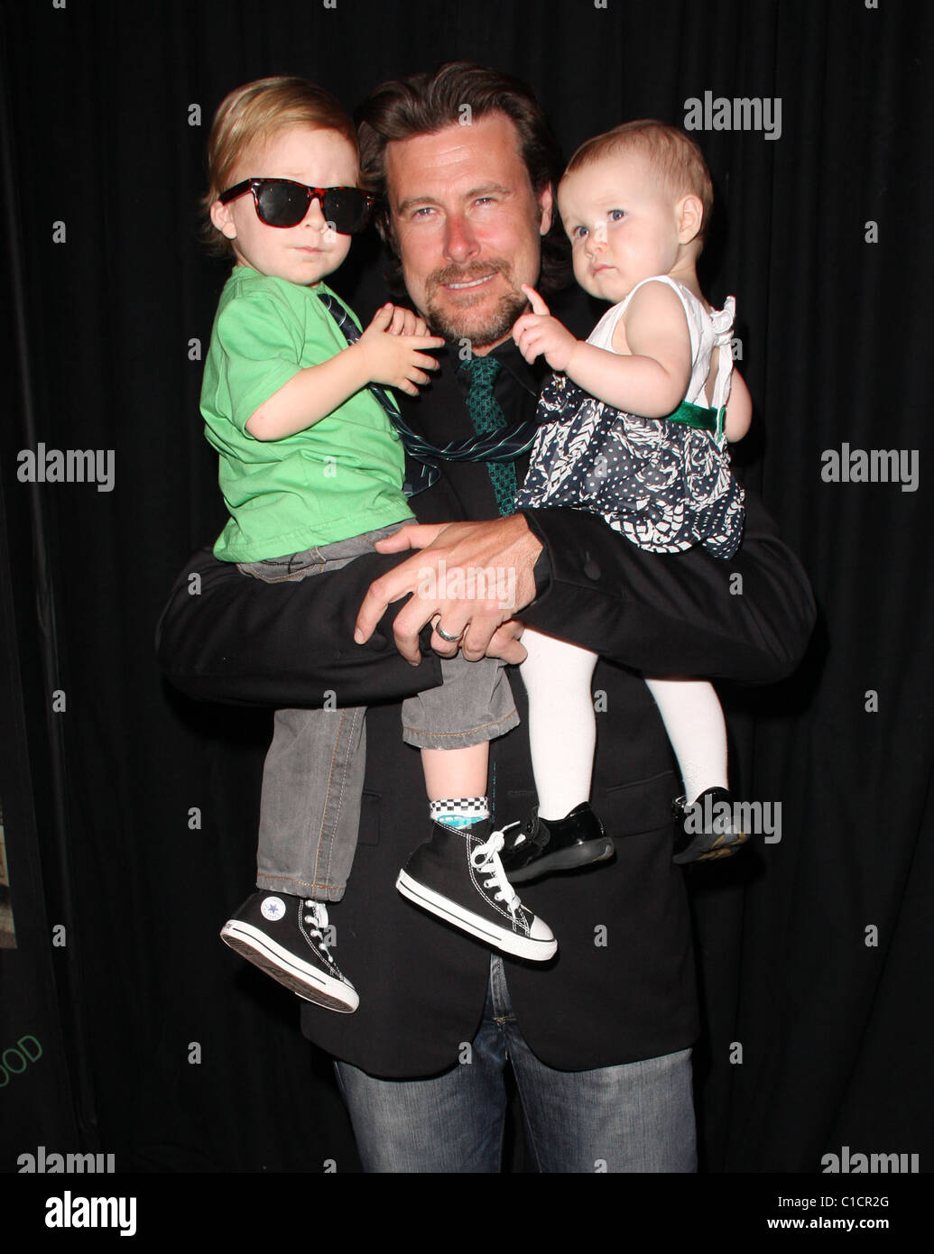 Dean McDermott, children Liam Aaron and Stella Doree Tori Spelling's ...