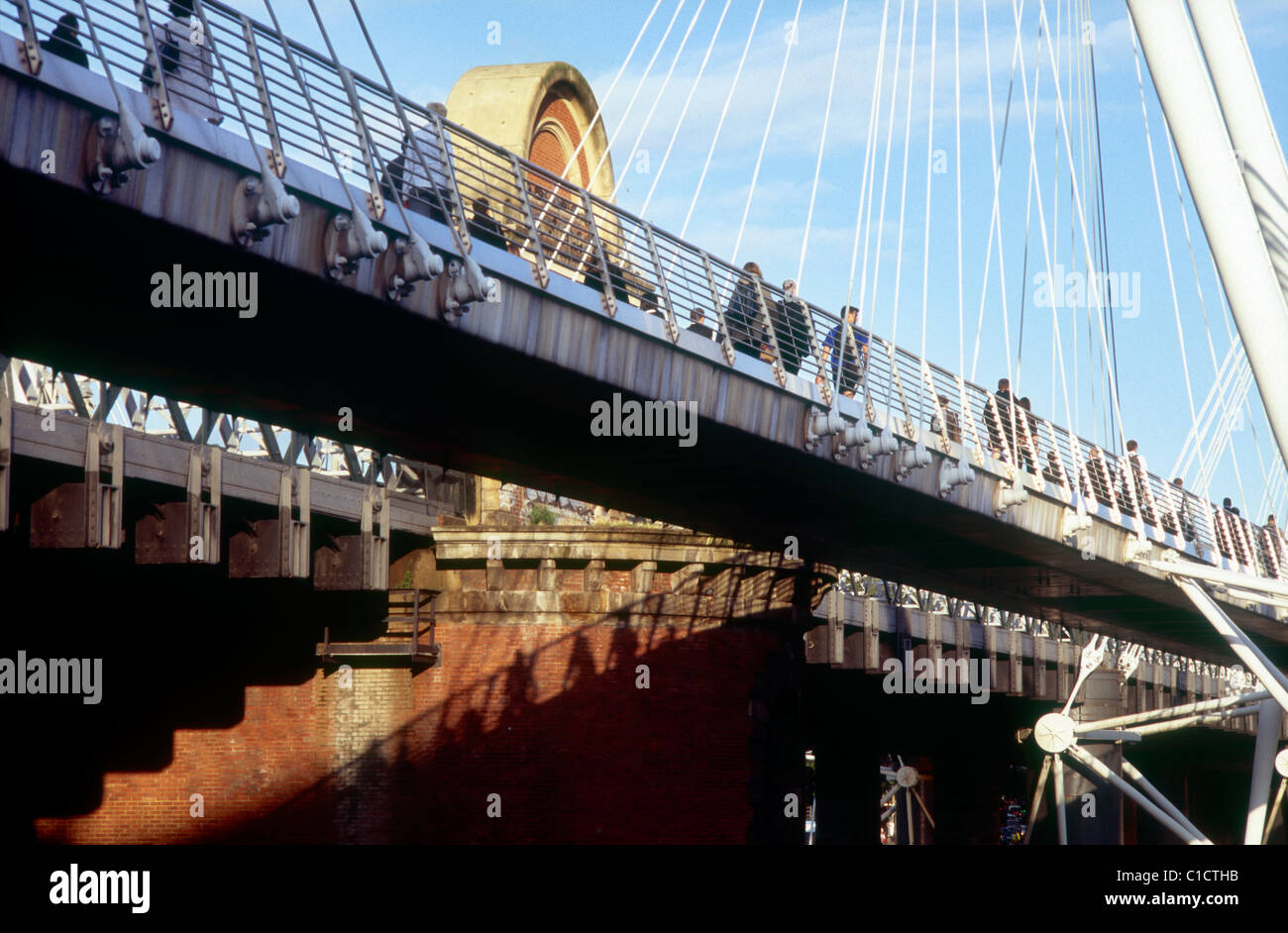 Hungerford bridge river thames hi-res stock photography and images - Alamy