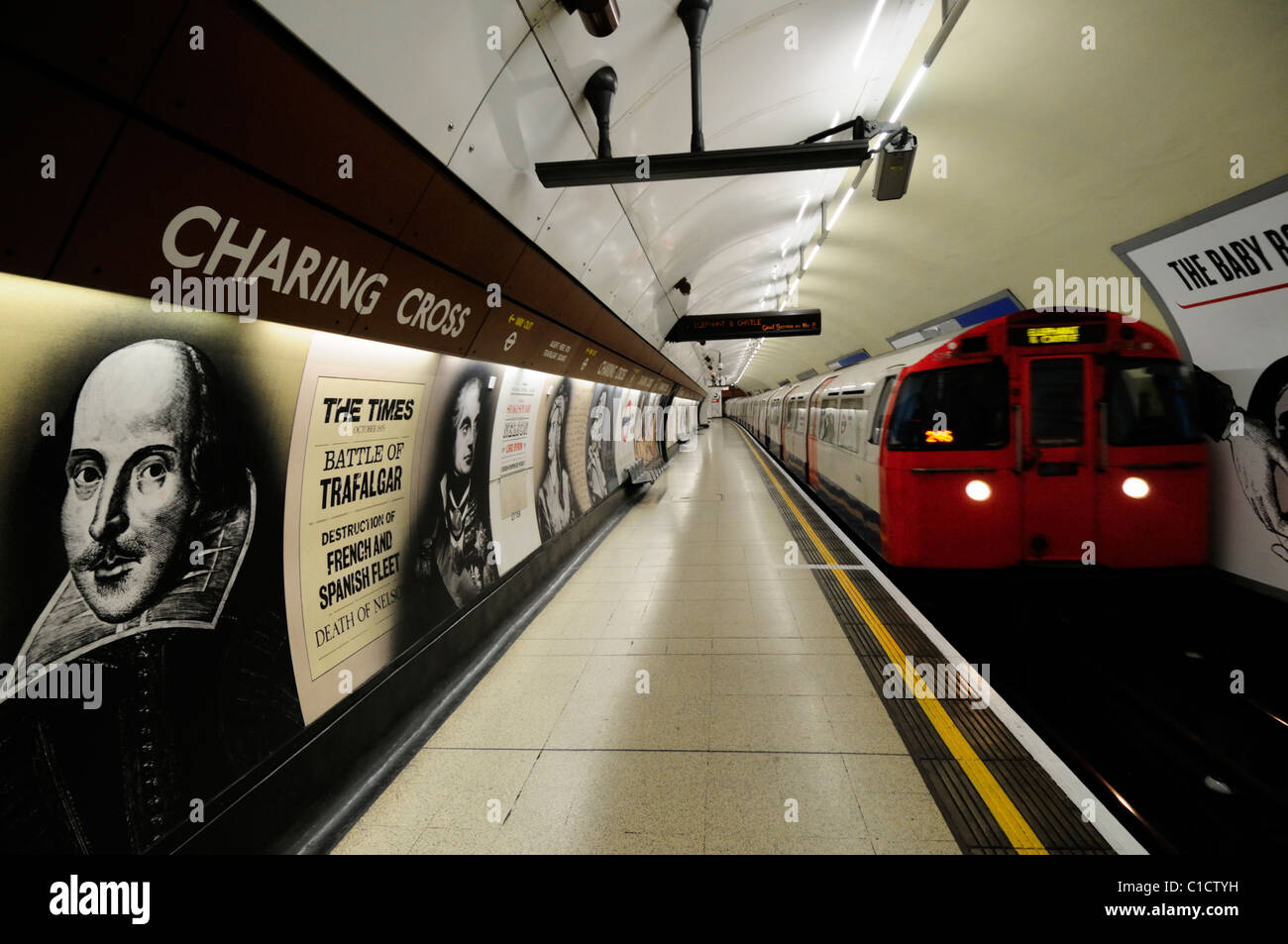 Bakerloo line underground station hi-res stock photography and images ...