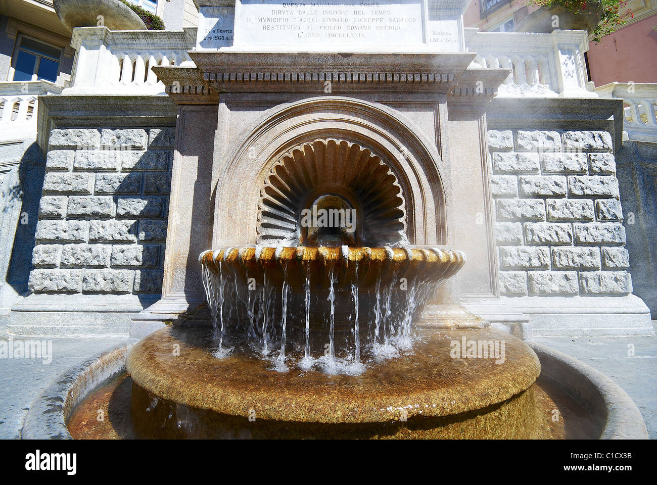 Acqui terme by the way details Fountain Italy la bollente old city ...